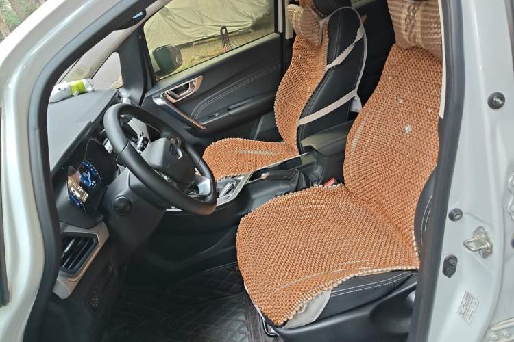 Used Geely Auto Vision X3 2019 Upgraded Model 1.5L CVT Elite Version Left Front Seat