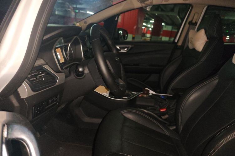 Used Geely Auto Vision X3 2019 Upgraded Model 1.5L CVT Prestige Version Left Front Seat