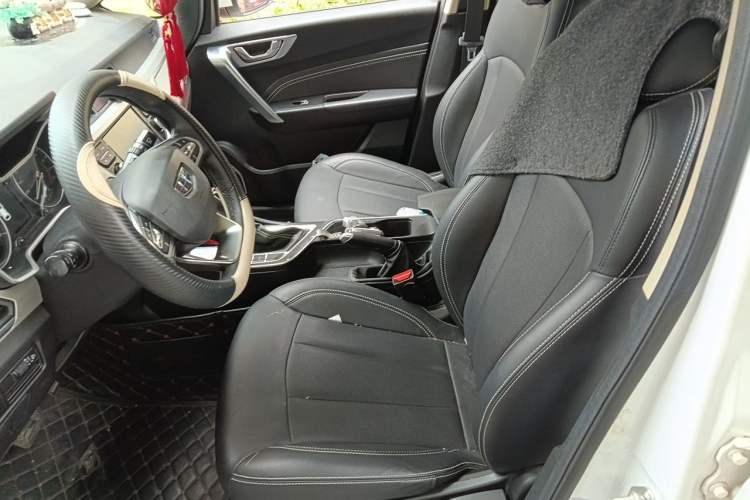 Used Geely Auto Vision X3 2019 Upgraded Model 1.5L CVT Elite Version Left Front Seat