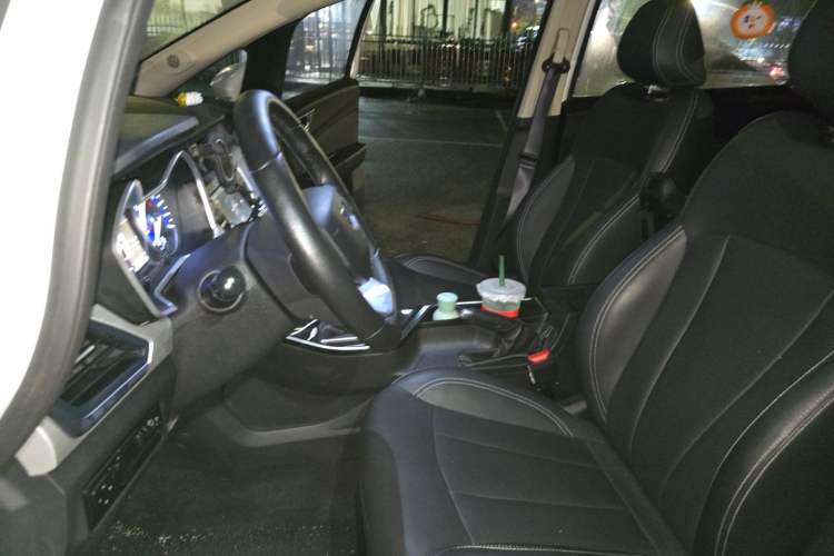 Used Geely Auto Vision X3 2019 Upgraded Model 1.5L Manual Luxury Version Left Front Seat