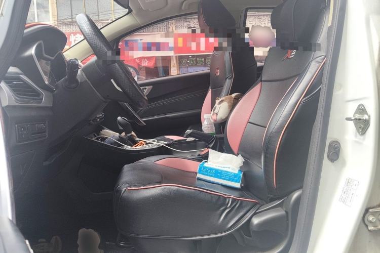 Used Geely Auto Vision X3 2019 Upgraded Model 1.5L CVT Prestige Version Left Front Seat