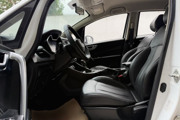 Used Geely Auto Vision X3 2019 Upgraded Model 1.5L CVT Elite Version Left Front Seat
