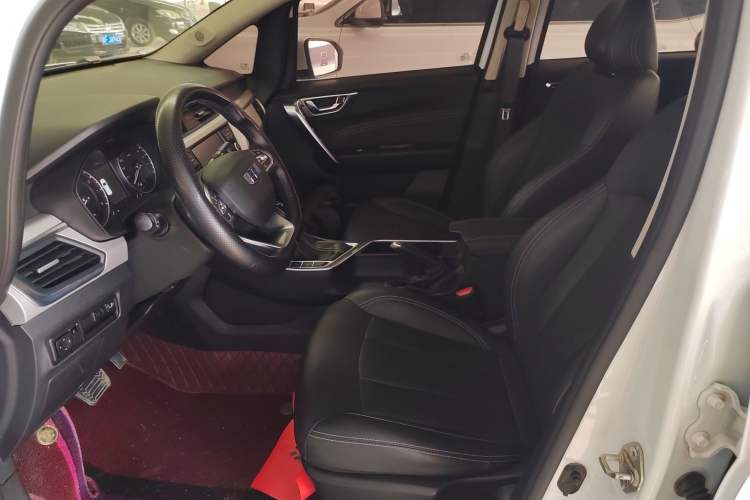 Used Geely Auto Vision X3 2019 Upgraded Model 1.5L CVT Elite Version Left Front Seat