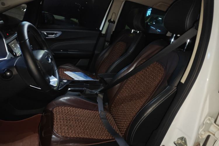 Used Geely Auto Vision X3 2019 Upgraded Model 1.5L CVT Elite Version Left Front Seat