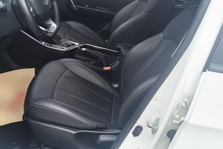 Used Geely Auto Vision X3 2019 Upgraded Model 1.5L CVT Elite Version Left Front Seat