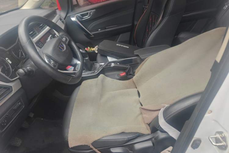 Used Geely Auto Vision X3 2019 Upgraded Model 1.5L Manual Luxury Version Left Front Seat