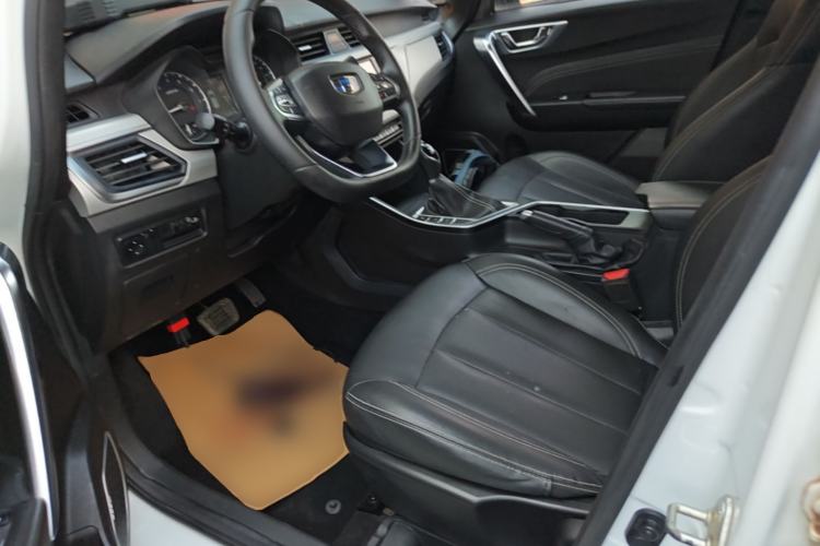 Used Geely Auto Vision X3 2019 Upgraded Model 1.5L CVT Elite Version Left Front Seat