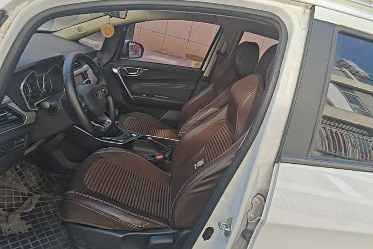Used Geely Auto Vision X3 2019 Upgraded Model 1.5L Manual Elite Version Left Front Seat