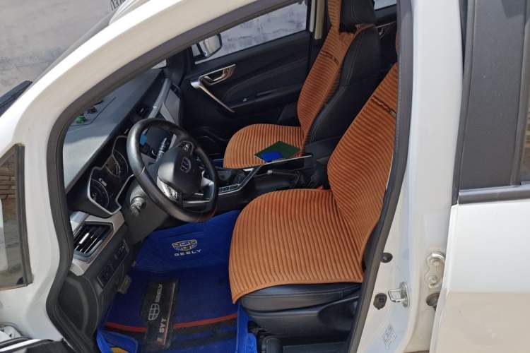 Used Geely Auto Vision X3 2019 Upgraded Model 1.5L CVT Elite Version Left Front Seat