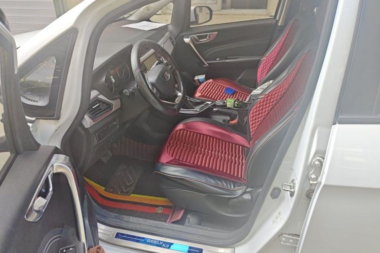 Used Geely Auto Vision X3 2019 Upgraded Model 1.5L CVT Elite Version Left Front Seat