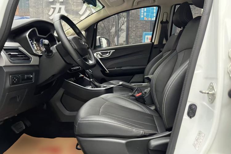 Used Geely Auto Vision X3 2019 Upgraded Model 1.5L CVT Elite Version Left Front Seat