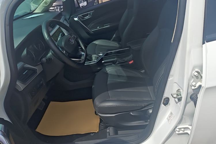 Used Geely Auto Vision X3 2019 Upgraded Model 1.5L CVT Prestige Version Left Front Seat