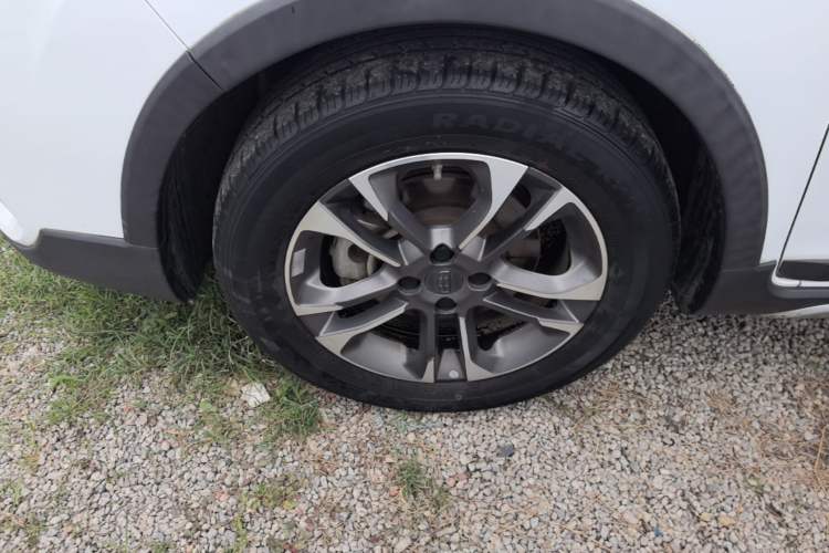 Used Geely Auto Vision X3 2019 Upgraded Model 1.5L CVT Elite Version Left Front Wheel Hub