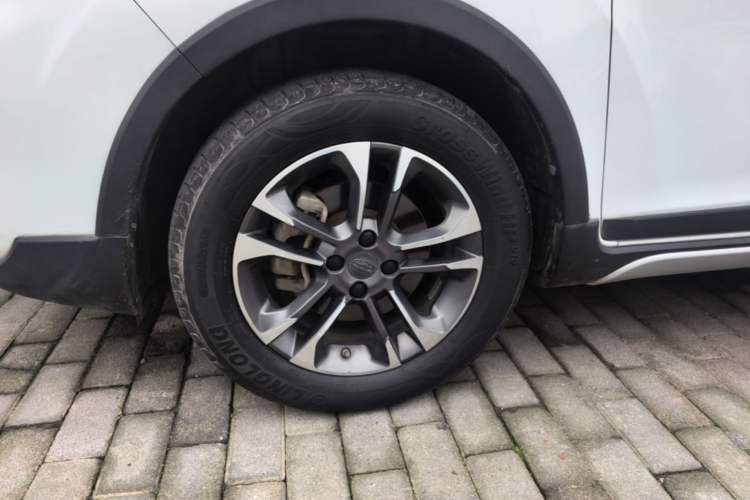 Used Geely Auto Vision X3 2019 Upgraded Model 1.5L Manual Luxury Version Left Front Wheel Hub