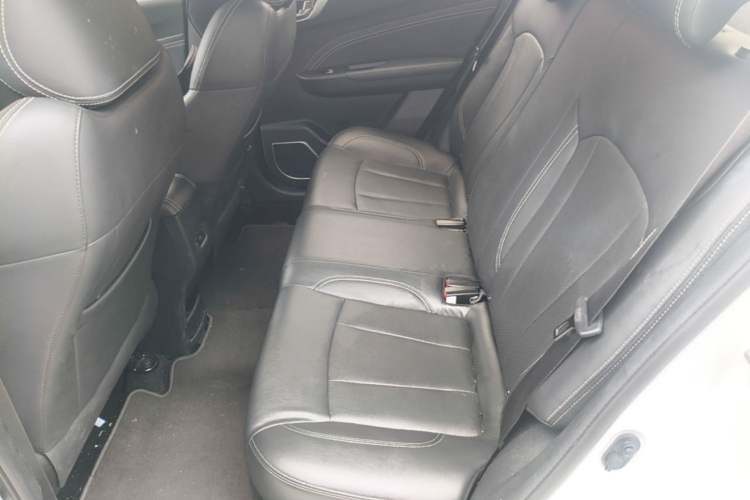 Used Geely Auto Vision X3 2019 Upgraded Model 1.5L CVT Elite Version Left Rear Seat