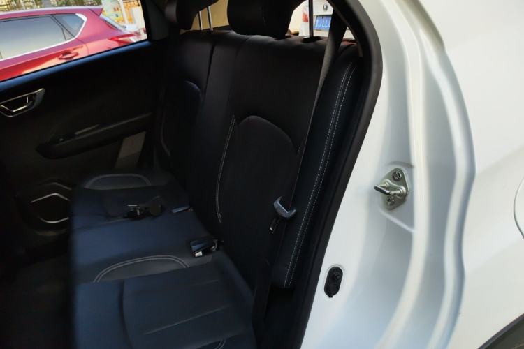 Used Geely Auto Vision X3 2019 Upgraded Model 1.5L Manual Elite Version Left Rear Seat