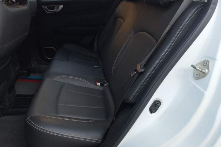 Used Geely Auto Vision X3 2019 Upgraded Model 1.5L Manual Elite Version Left Rear Seat