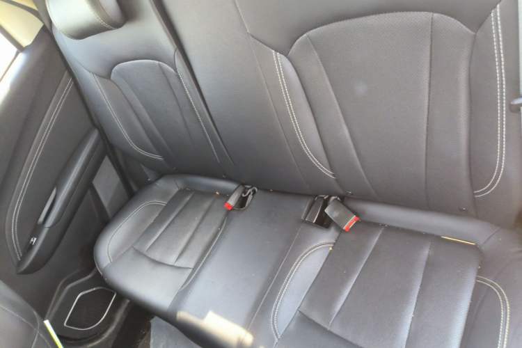 Used Geely Auto Vision X3 2019 Upgraded Model 1.5L CVT Elite Version Left Rear Seat