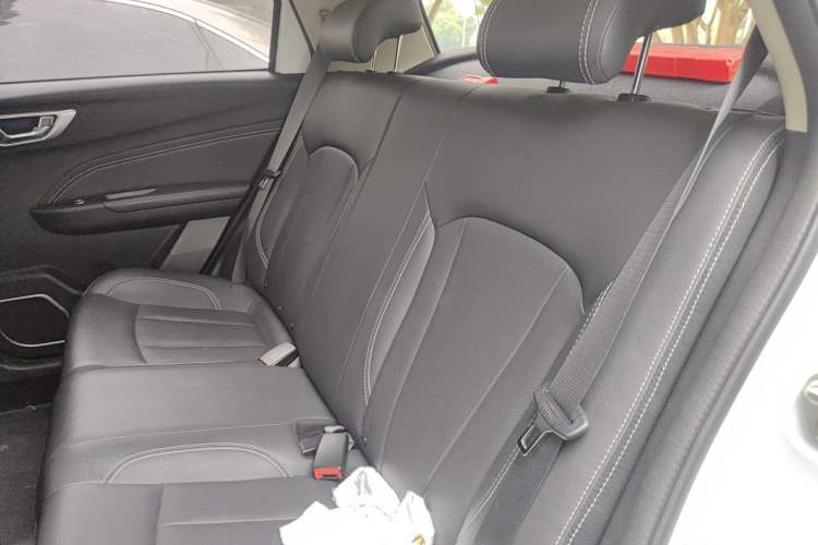 Used Geely Auto Vision X3 2019 Upgraded Model 1.5L CVT Prestige Version Left Rear Seat