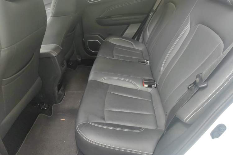 Used Geely Auto Vision X3 2019 Upgraded Model 1.5L CVT Prestige Version Left Rear Seat