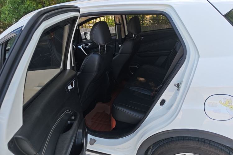 Used Geely Auto Vision X3 2019 Upgraded Model 1.5L Manual Elite Version Left Rear Seat