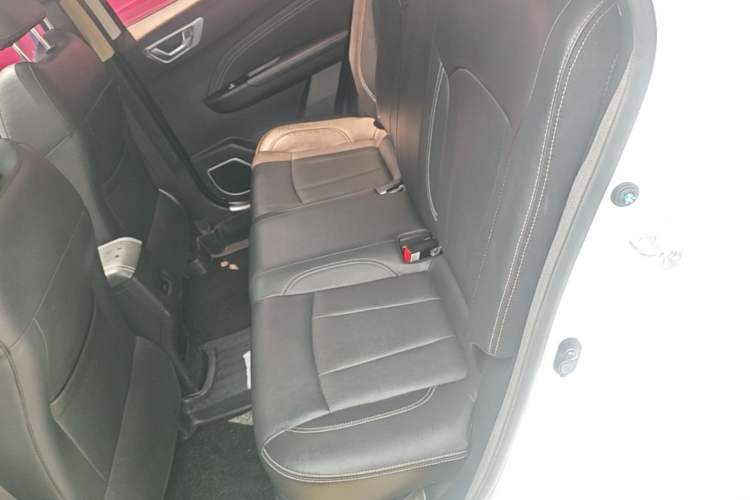 Used Geely Auto Vision X3 2019 Upgraded Model 1.5L Manual Luxury Version Left Rear Seat
