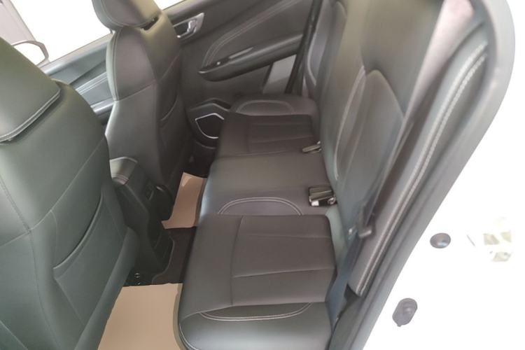 Used Geely Auto Vision X3 2019 Upgraded Model 1.5L CVT Elite Version Left Rear Seat