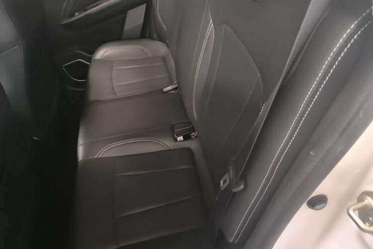 Used Geely Auto Vision X3 2019 Upgraded Model 1.5L CVT Elite Version Left Rear Seat