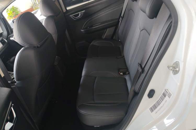 Used Geely Auto Vision X3 2019 Upgraded Model 1.5L CVT Prestige Version Left Rear Seat