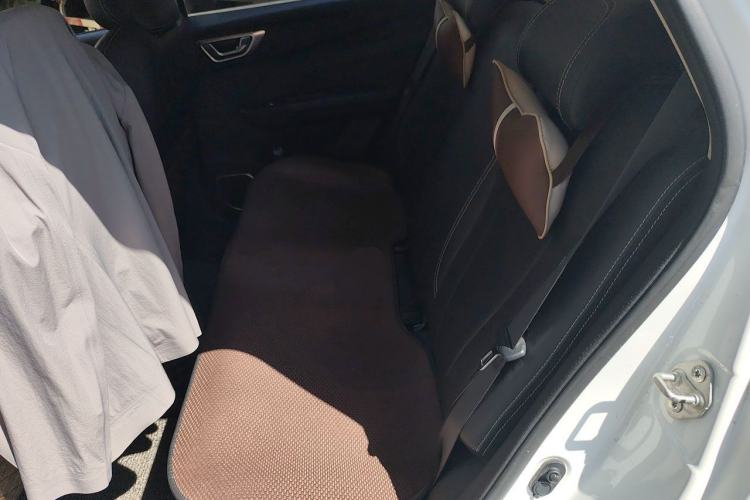 Used Geely Auto Vision X3 2019 Upgraded Model 1.5L CVT Prestige Version Left Rear Seat