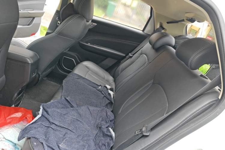 Used Geely Auto Vision X3 2019 Upgraded Model 1.5L Manual Elite Version Left Rear Seat