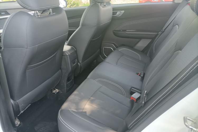 Used Geely Auto Vision X3 2019 Upgraded Model 1.5L Manual Elite Version Left Rear Seat