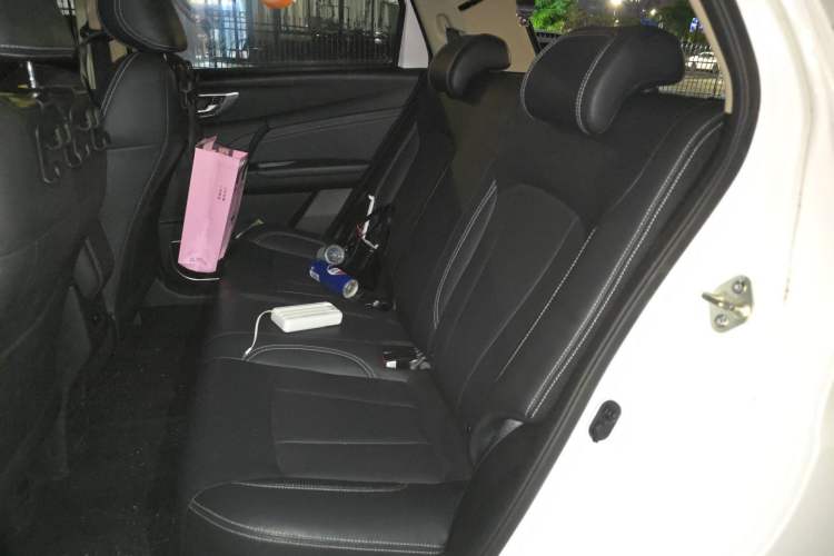Used Geely Auto Vision X3 2019 Upgraded Model 1.5L Manual Luxury Version Left Rear Seat