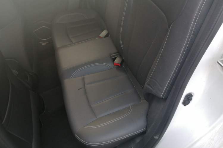 Used Geely Auto Vision X3 2019 Upgraded Model 1.5L Manual Luxury Version Left Rear Seat