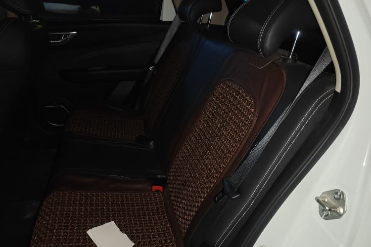 Used Geely Auto Vision X3 2019 Upgraded Model 1.5L CVT Elite Version Left Rear Seat