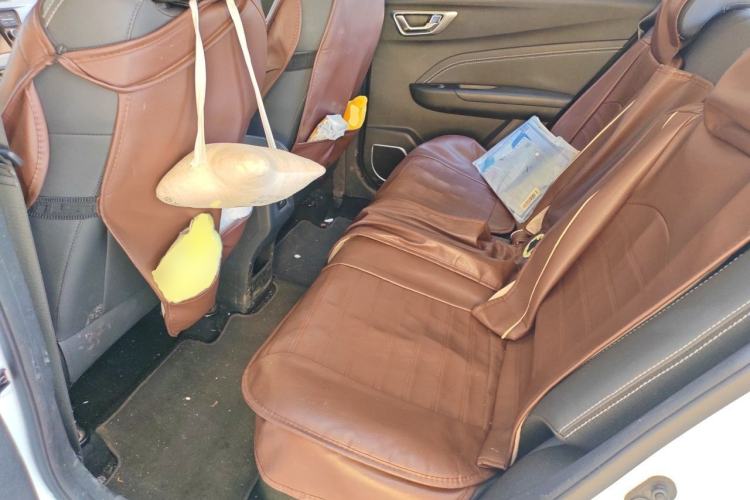 Used Geely Auto Vision X3 2019 Upgraded Model 1.5L Manual Luxury Version Left Rear Seat