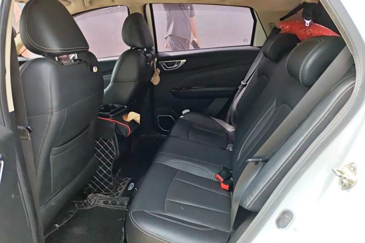 Used Geely Auto Vision X3 2019 Upgraded Model 1.5L Manual Elite Version Left Rear Seat