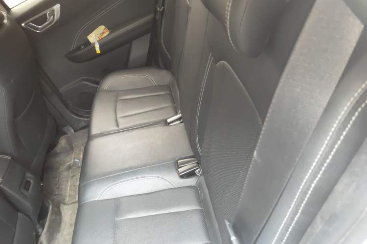 Used Geely Auto Vision X3 2019 Upgraded Model 1.5L CVT Prestige Version Left Rear Seat