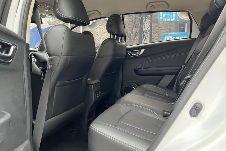 Used Geely Auto Vision X3 2019 Upgraded Model 1.5L CVT Elite Version Left Rear Seat