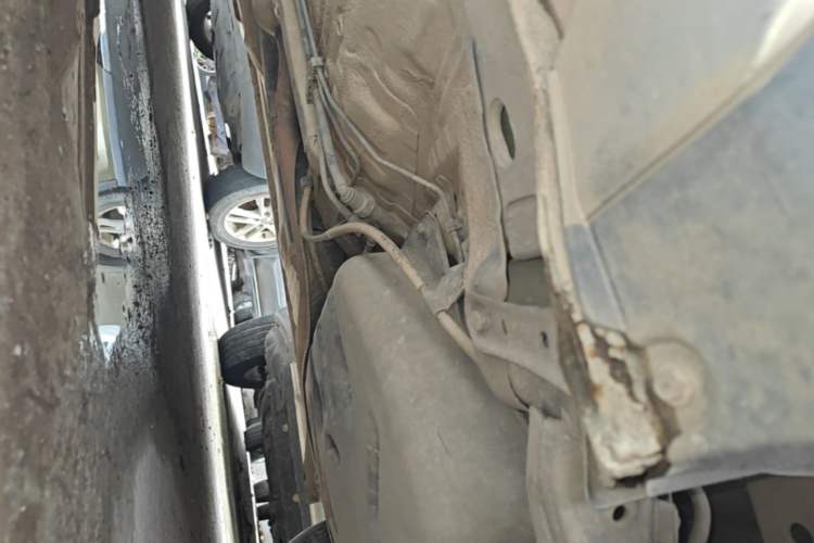Used Geely Auto Vision X3 2019 Upgraded Model 1.5L CVT Elite Version Left Side Sill