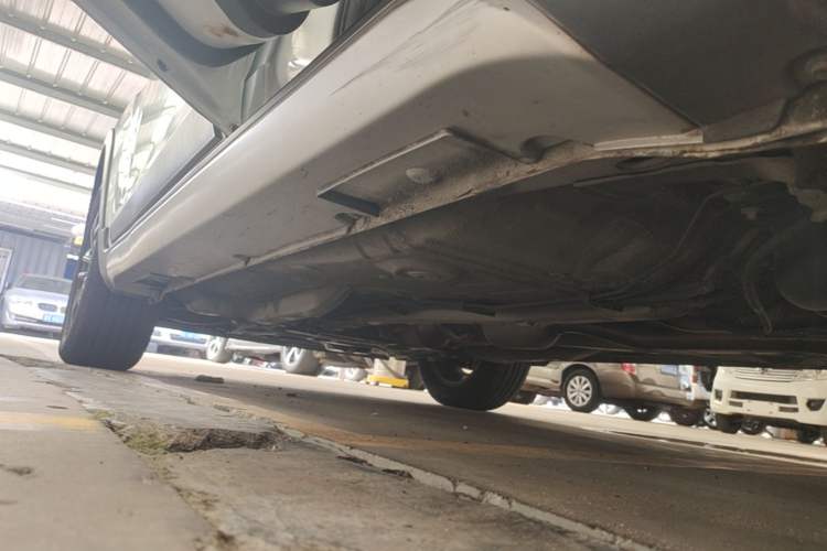 Used Geely Auto Vision X3 2019 Upgraded Model 1.5L CVT Prestige Version Left Side Sill