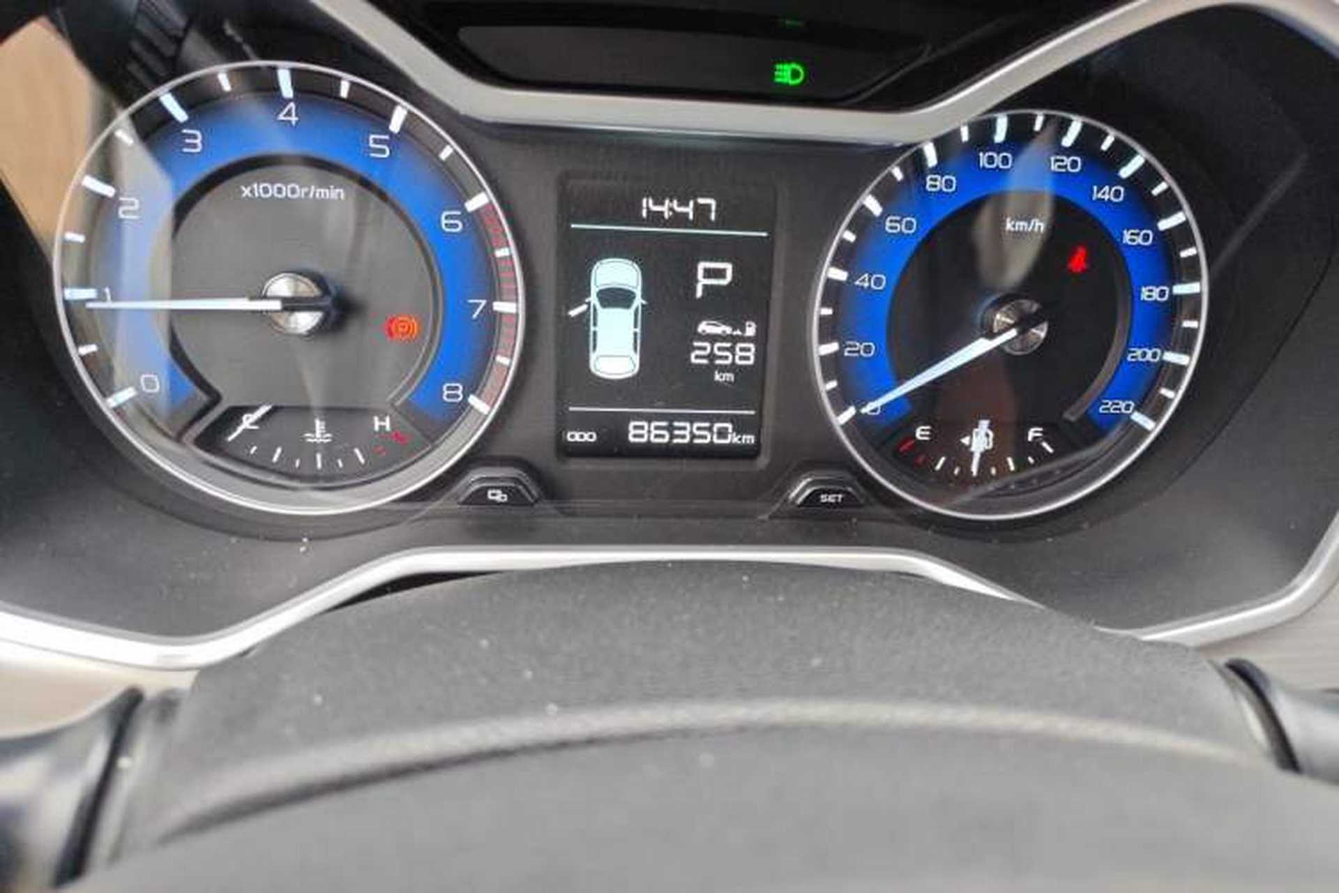 Used Geely Auto Vision X3 2019 Upgraded Model 1.5L CVT Prestige Version Odometer Close Up