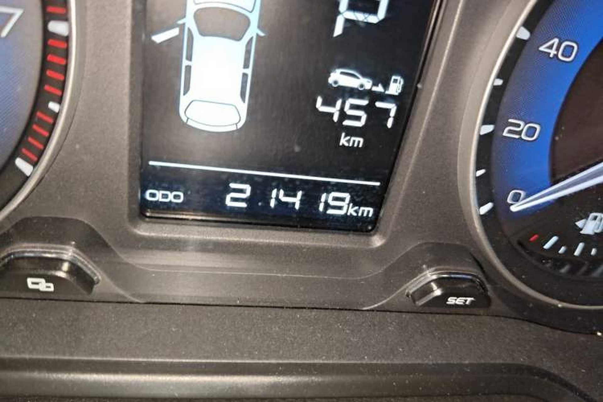 Used Geely Auto Vision X3 2019 Upgraded Model 1.5L CVT Elite Version Odometer Close Up