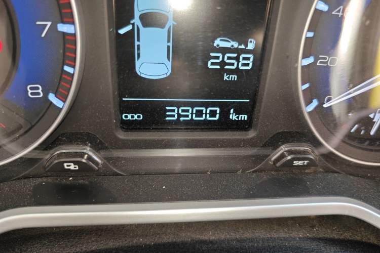 Used Geely Auto Vision X3 2019 Upgraded Model 1.5L Manual Elite Version Odometer Close Up