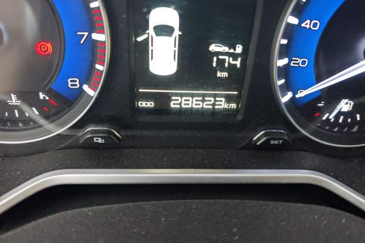 Used Geely Auto Vision X3 2019 Upgraded Model 1.5L Manual Elite Version Odometer Close Up