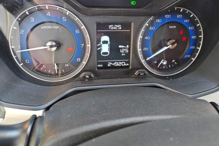 Used Geely Auto Vision X3 2019 Upgraded Model 1.5L Manual Luxury Version Odometer Close Up