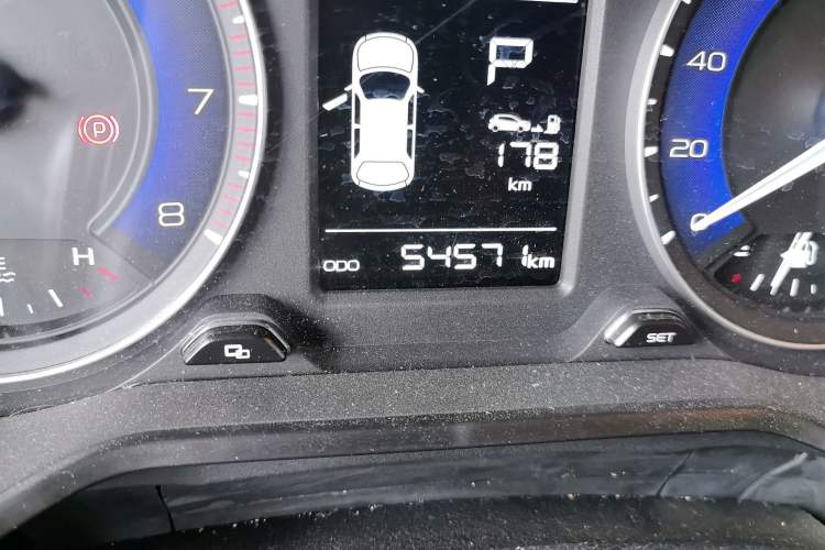 Used Geely Auto Vision X3 2019 Upgraded Model 1.5L CVT Elite Version Odometer Close Up