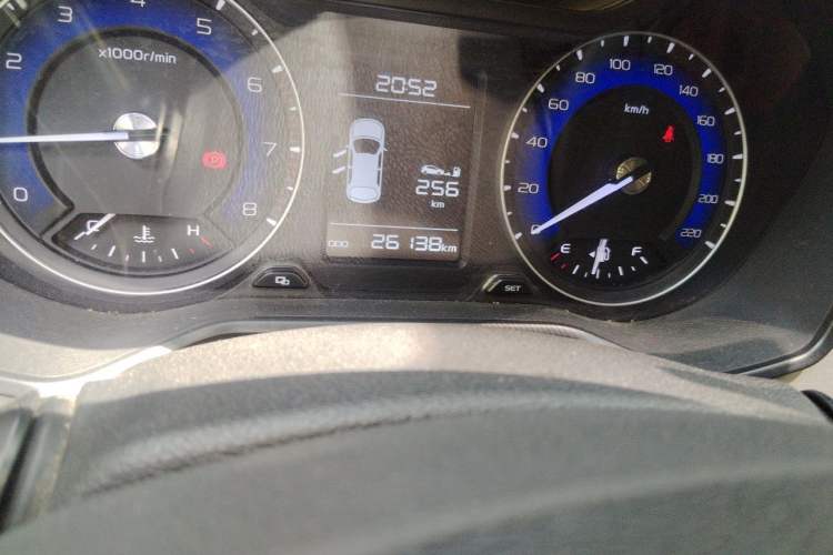 Used Geely Auto Vision X3 2019 Upgraded Model 1.5L Manual Elite Version Odometer Close Up