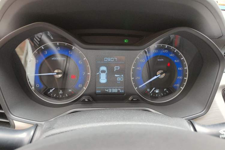 Used Geely Auto Vision X3 2019 Upgraded Model 1.5L CVT Elite Version Odometer Close Up