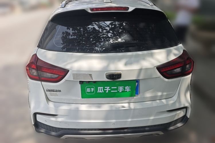Used Geely Auto Vision X3 2019 Upgraded Model 1.5L Manual Elite Version Rear